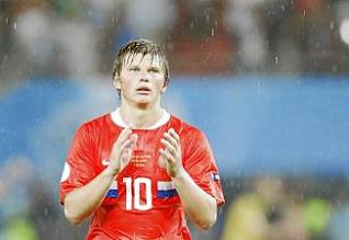 Arshavin debe decidirse